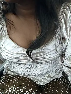 MISS MADHURIBABY online show from March 2026 09:42:02 AM