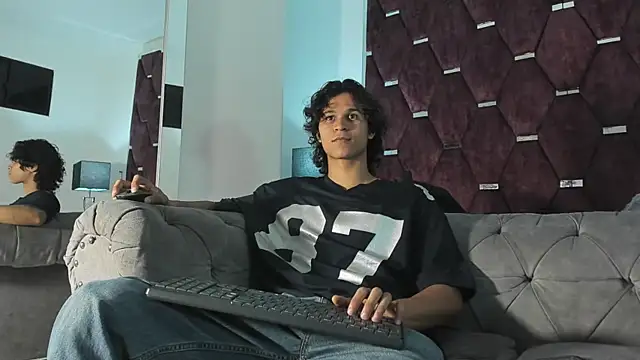 TonyBenedetti online show from April 2026 08:06:02 PM