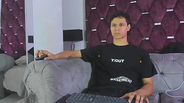 TonyBenedetti online show from June 2026 09:24:01 PM