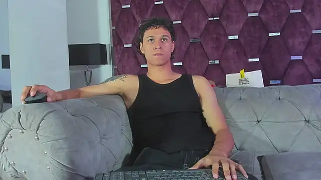 TonyBenedetti online show from June 2026 08:47:01 PM