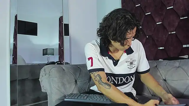 TonyBenedetti online show from April 2026 08:22:02 PM