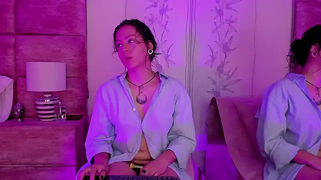 AtheneaVoss online show from March 2026 09:33:02 PM