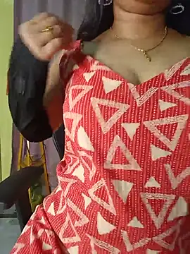 Snapshot of Kritika05 chatting on July 2026 07:43:02 PM Kritika05 online show from July 2026 07:43:02 PM