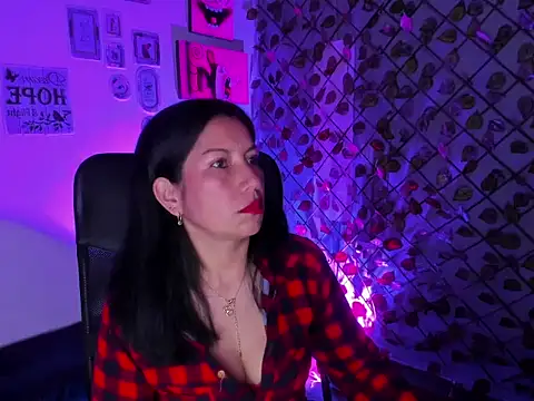 Megan Collinss1 online show from February 2026 12:16:01 PM