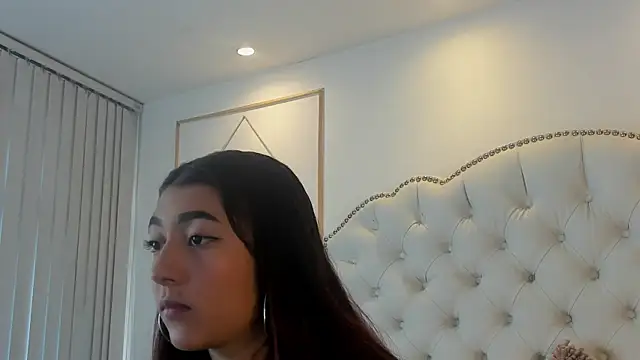 Sara funy online show from June 2026 11:44:02 AM