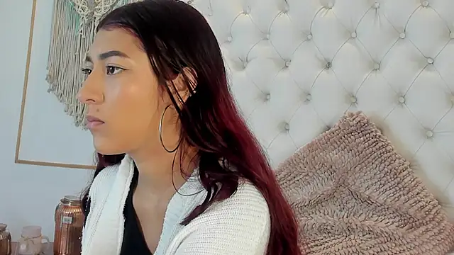 Sara funy online show from May 2026 11:35:02 AM