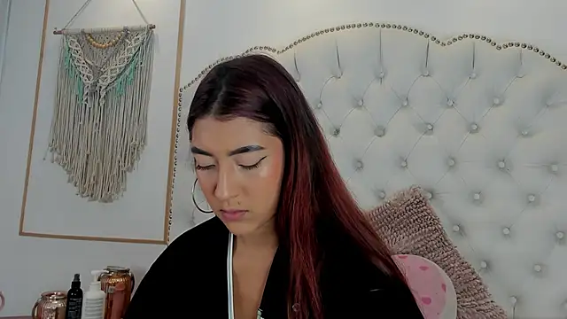 Sara funy online show from April 2026 11:23:02 AM