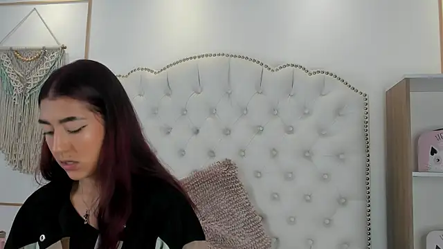 Sara funy online show from March 2026 11:10:01 AM