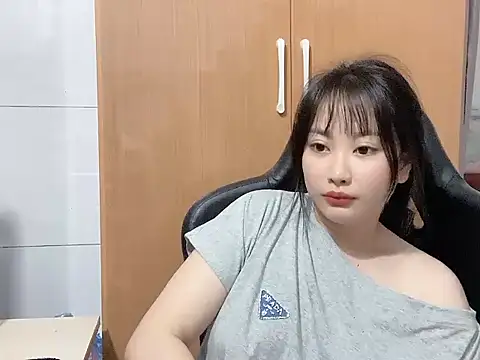 Sunny2868 online show from March 2026 02:39:01 AM