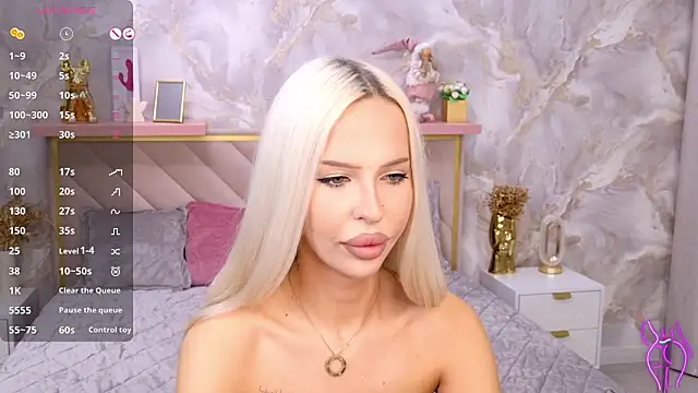 EvaXElfi online show from March 2026 12:36:02 AM