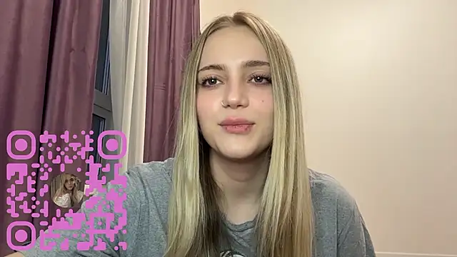 Snapshot of DebiCoppolino chatting on February 2026 03:12:02 PM DebiCoppolino online show from February 2026 03:12:02 PM