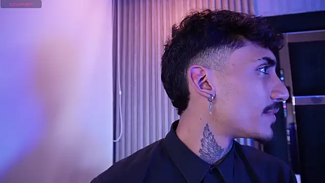 Dark Eros  online show from April 2026 03:32:01 AM