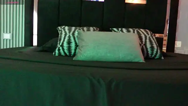 Dark Eros  online show from April 2026 03:30:02 AM