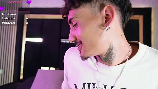 Snapshot of Dark_Eros_ chatting on March 2026 07:47:02 PM Dark Eros online show from March 2026 07:47:02 PM