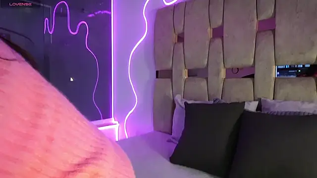 Petitte Mussa online show from April 2026 03:20:02 AM