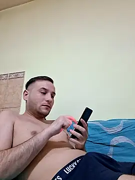 Snapshot of Dulce1999 chatting on February 2026 02:11:01 AM Dulce1999 online show from February 2026 02:11:01 AM