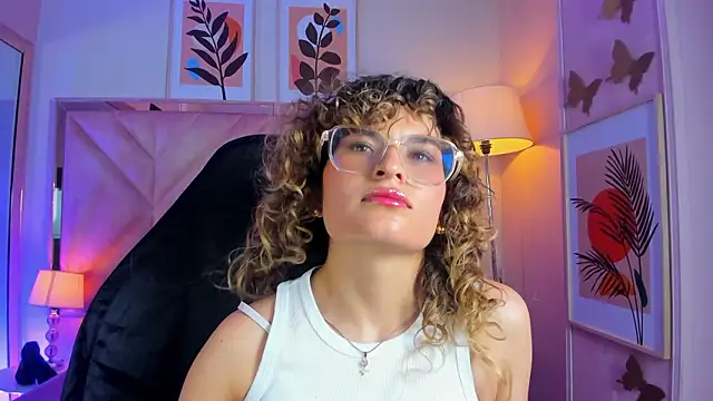 emilyjonesss  online show from March 2026 09:15:02 PM