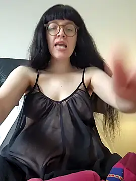 Mommynatrix online show from April 2026 03:41:01 PM