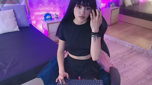 Cloee tay1 online show from April 2026 12:28:02 PM