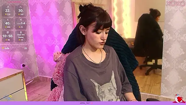 Cloee tay1 online show from March 2026 01:40:01 PM