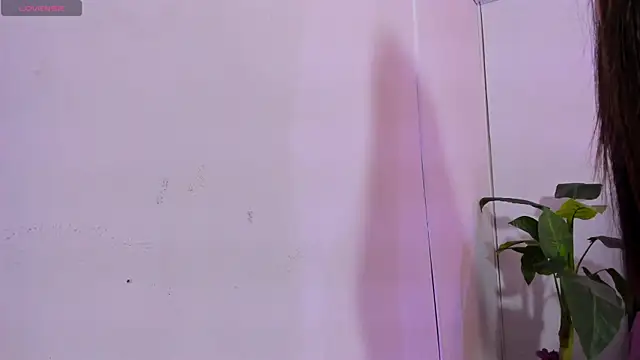 LINDSAY TAY online show from April 2026 03:36:02 AM