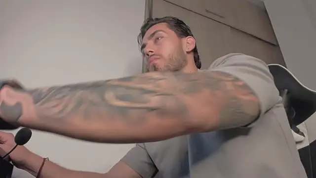 Axel  Blaze online show from March 2026 12:19:01 PM