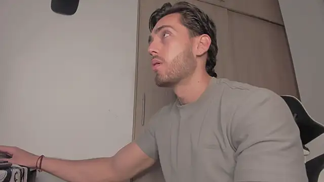 Axel  Blaze online show from March 2026 01:24:01 PM