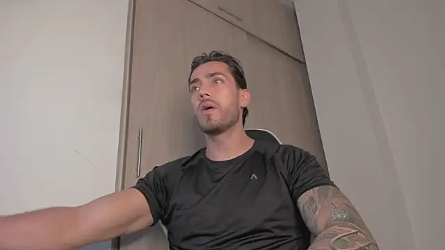 Axel  Blaze online show from March 2026 12:20:02 PM