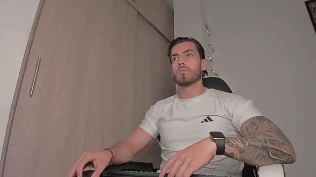 Axel  Blaze online show from March 2026 12:16:02 PM