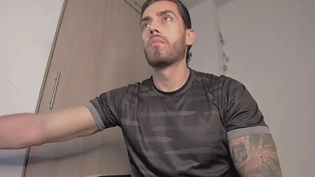 Axel  Blaze online show from March 2026 12:37:02 PM