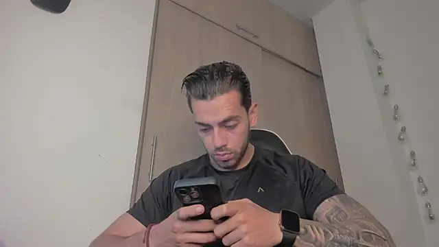 Axel  Blaze online show from April 2026 12:50:01 PM