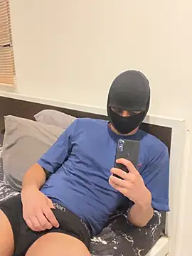 Snapshot of maSkoff10k chatting on March 2026 03:19:02 PM maSkoff10k online show from March 2026 03:19:02 PM