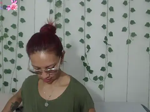 scarlett-ash online show from March 2026 01:16:02 PM