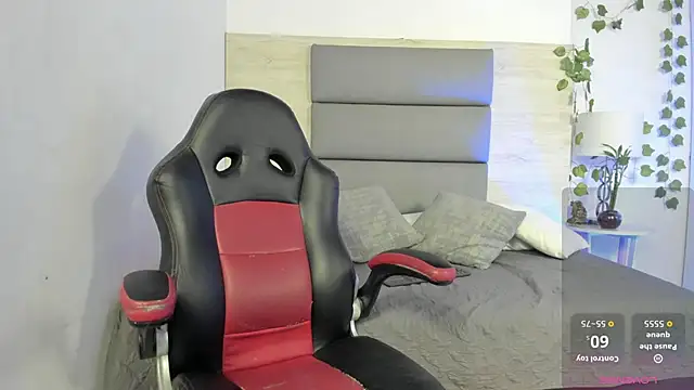 ViolettaRoux online show from March 2026 01:05:01 PM