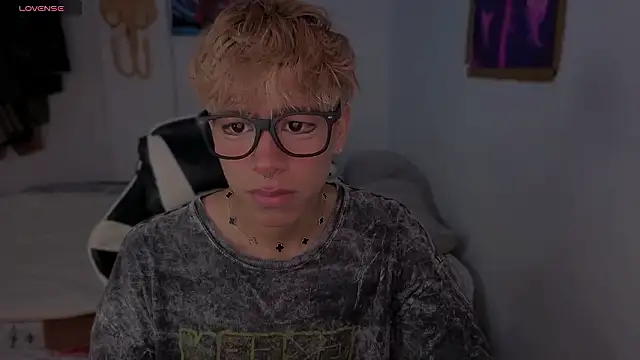 Snapshot of Ryan_sweet chatting on March 2026 05:31:02 PM Ryan sweet online show from March 2026 05:31:02 PM