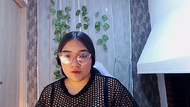 anyela donecm online show from April 2026 07:15:02 PM