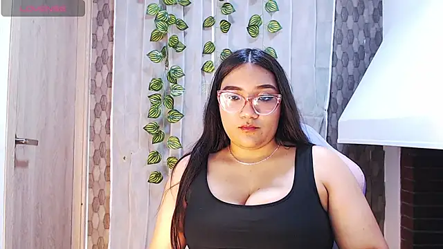 anyela donecm online show from April 2026 07:19:01 PM