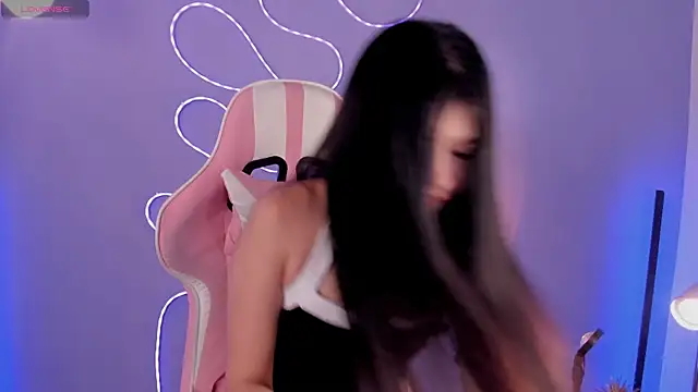 miacapone online show from April 2026 01:50:02 PM