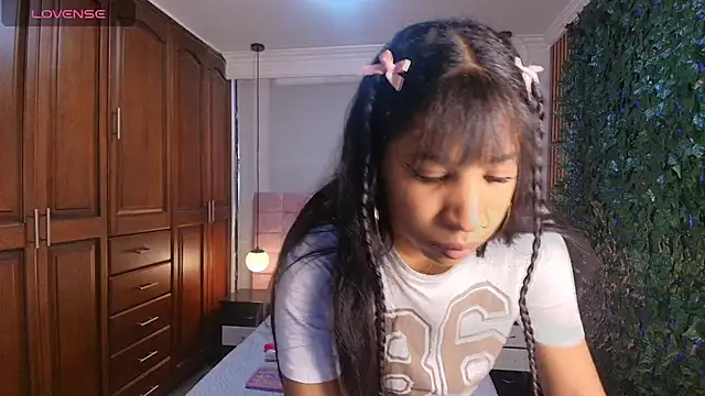 ShayMilleer online show from April 2026 11:46:02 AM