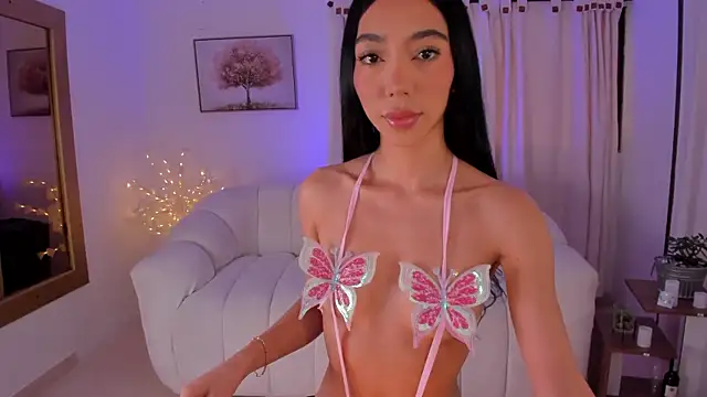 IsabellaLux  online show from March 2026 01:18:01 PM