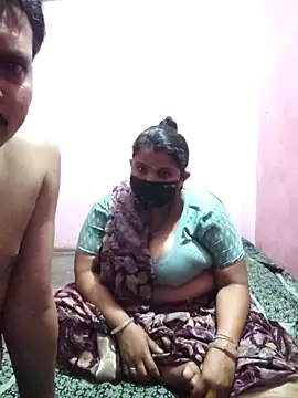 gujjuhotcouple online show from April 2026 08:43:01 PM