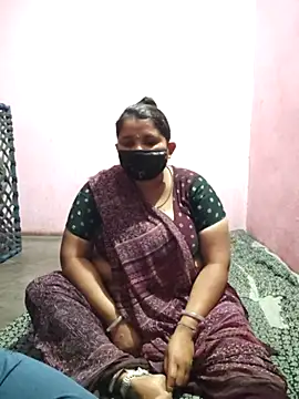 gujjuhotcouple online show from April 2026 05:49:02 PM