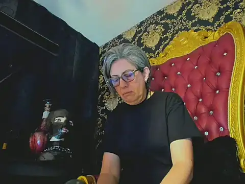 Hades Lyra online show from March 2026 03:29:01 PM