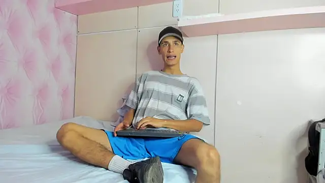 Snapshot of Thiagoduarte_ chatting on February 2026 12:05:02 PM Thiagoduarte online show from February 2026 12:05:02 PM