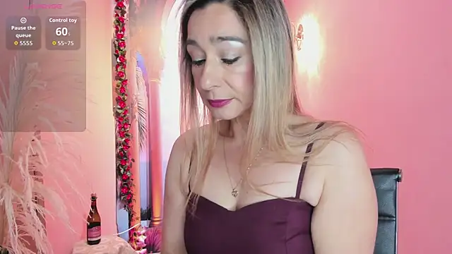 Snapshot of Madam_Dalila chatting on June 2026 01:34:01 PM Madam Dalila online show from June 2026 01:34:01 PM