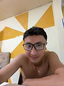 Gonzalogz online show from May 2026 04:27:02 AM