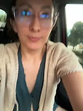 Snapshot of paula_p07 chatting on July 2026 11:06:01 AM paula p07 online show from July 2026 11:06:01 AM