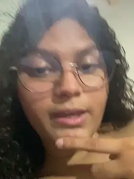 Snapshot of prettydall chatting on February 2026 05:13:01 PM prettydall online show from February 2026 05:13:01 PM