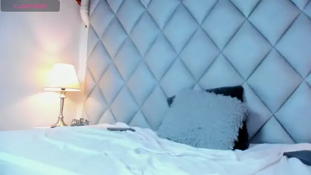 ZyanMorphy online show from March 2026 01:18:01 PM