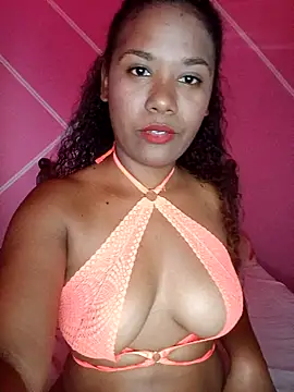 zoecast online show from February 2026 07:03:01 PM